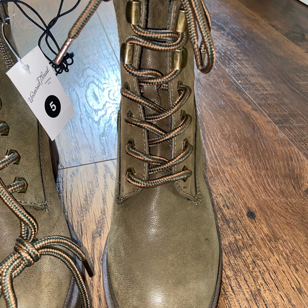 Universal Thread Boots - Picture 8 of 14